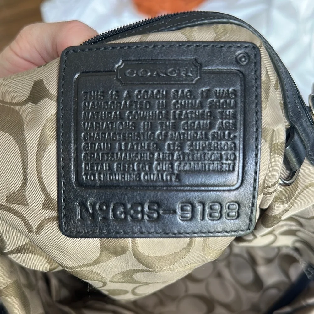 COACH Vintage Legacy Slim 9188 Duffle Crossbody - Picture 5 of 7